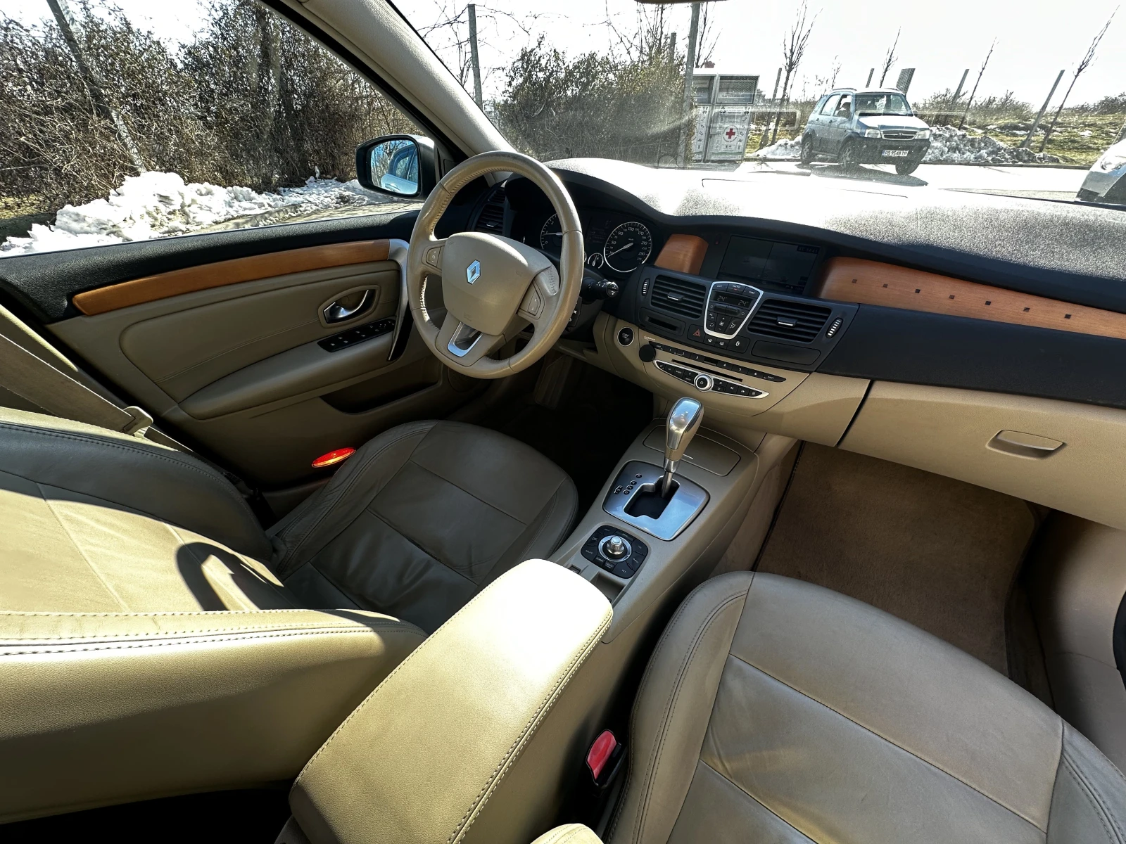 Renault Laguna Initiale 2.0 T 16V - изображение 7