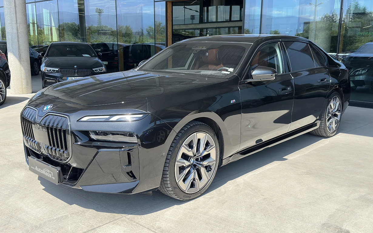 BMW 740 d xDrive M Sport G70 - изображение 2
