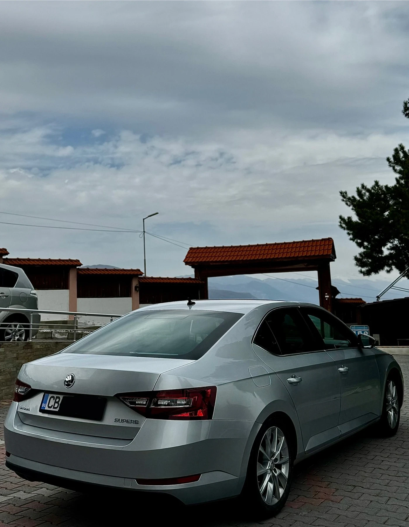 Skoda Superb  - изображение 4