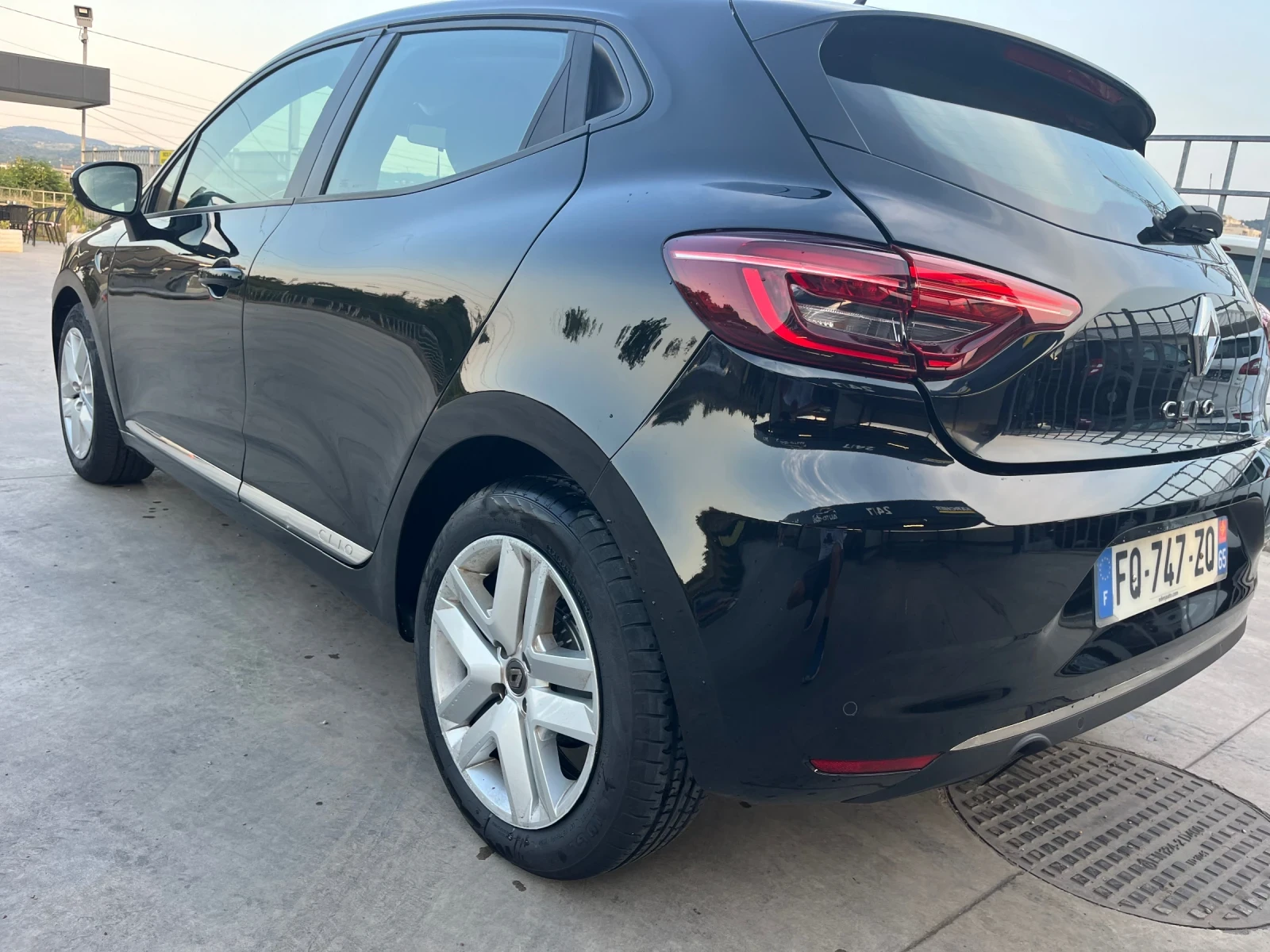 Renault Clio 1000 - изображение 5