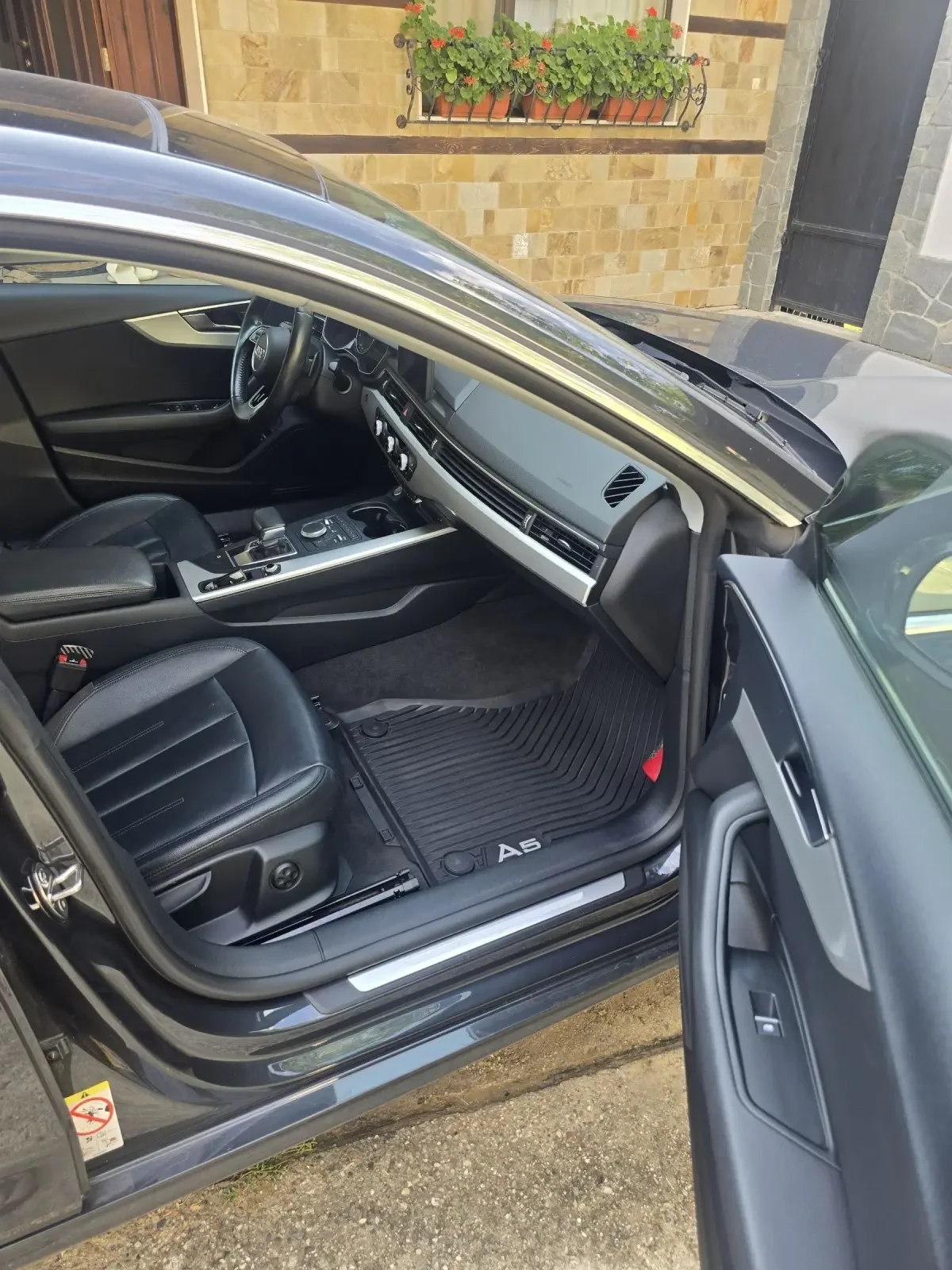 Audi A5 2.0, снимка 14 - Автомобили и джипове - 52662358