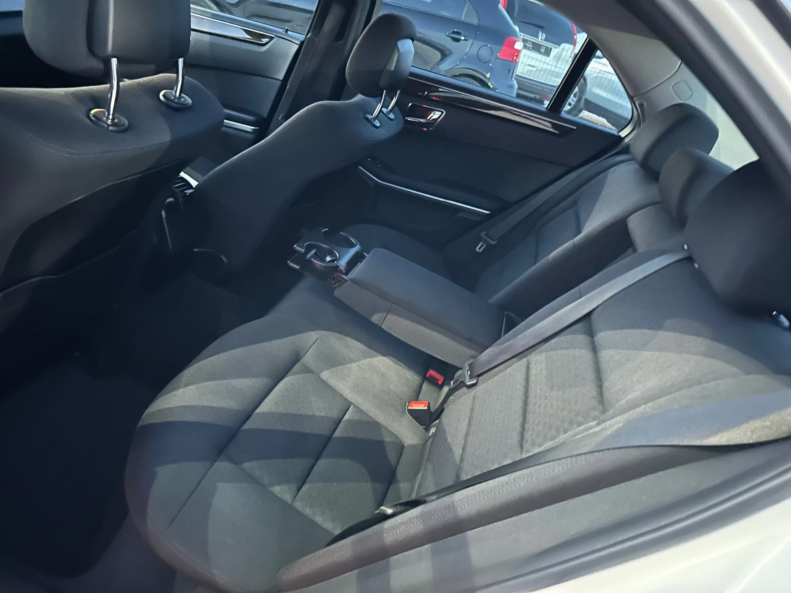 Mercedes-Benz E 220 CDI | Mobile.bg   12