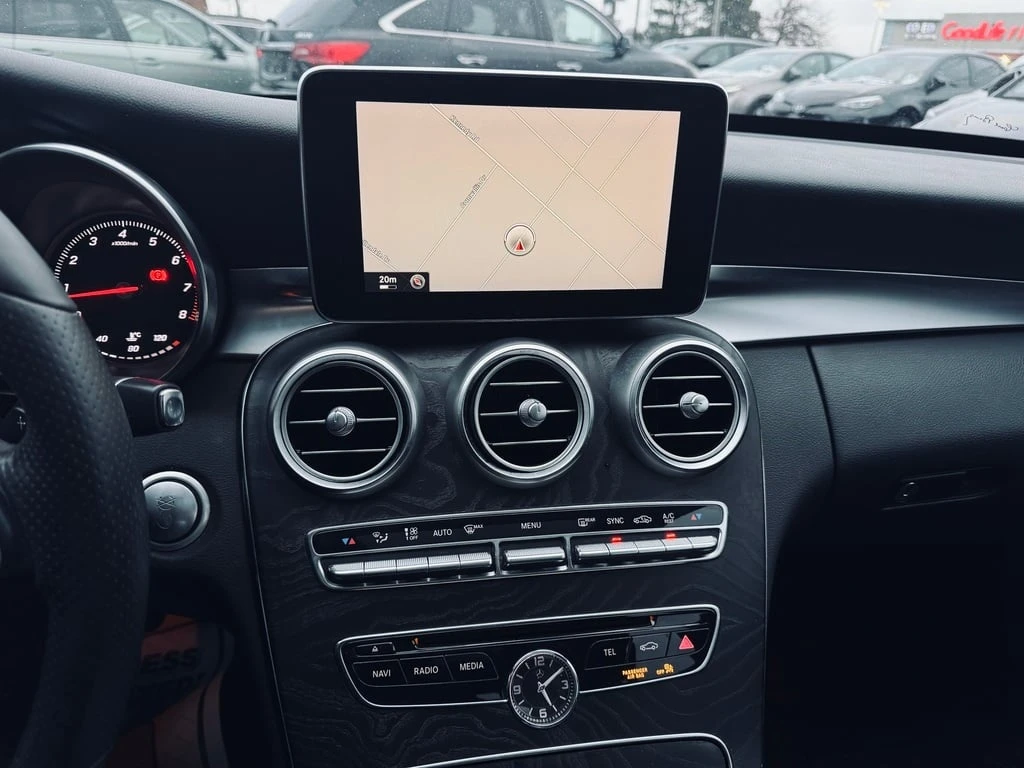 Mercedes-Benz C 300 * 4dr Sdn 4MATIC * CARFAX * �����������* ���� ���� | Mobile.bg � ����������� 10