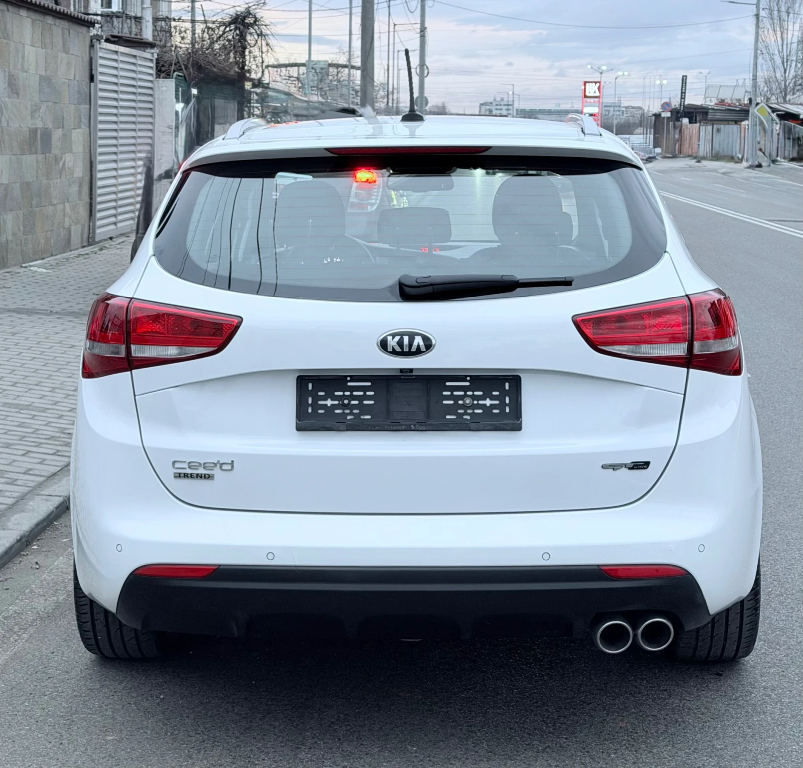 Kia Ceed 1.6D/GT-line/Автоматик/Нов внос Швейцария - изображение 4