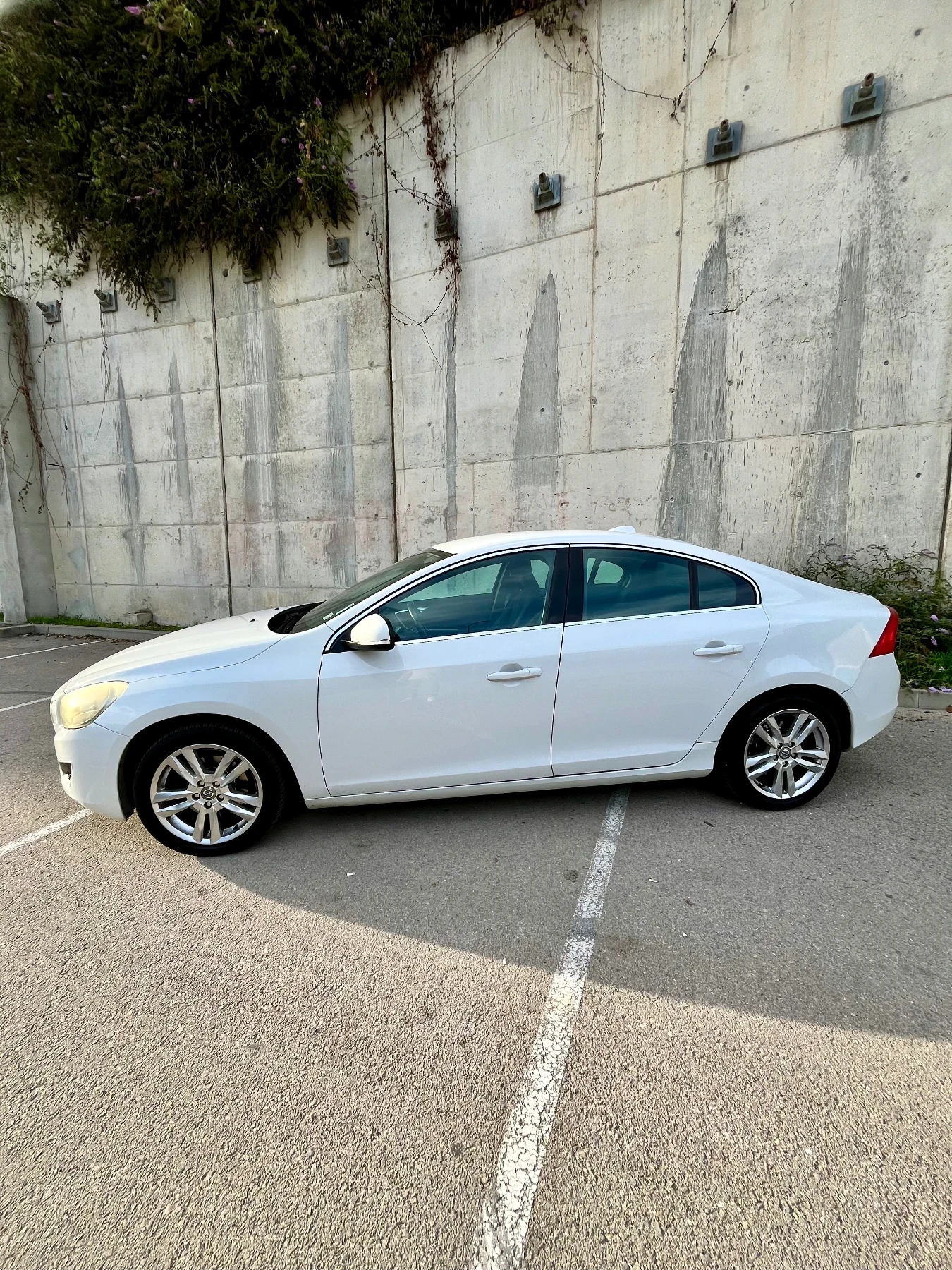 Volvo S60 В цената са нови лети джанти+ зимни гуми - изображение 3