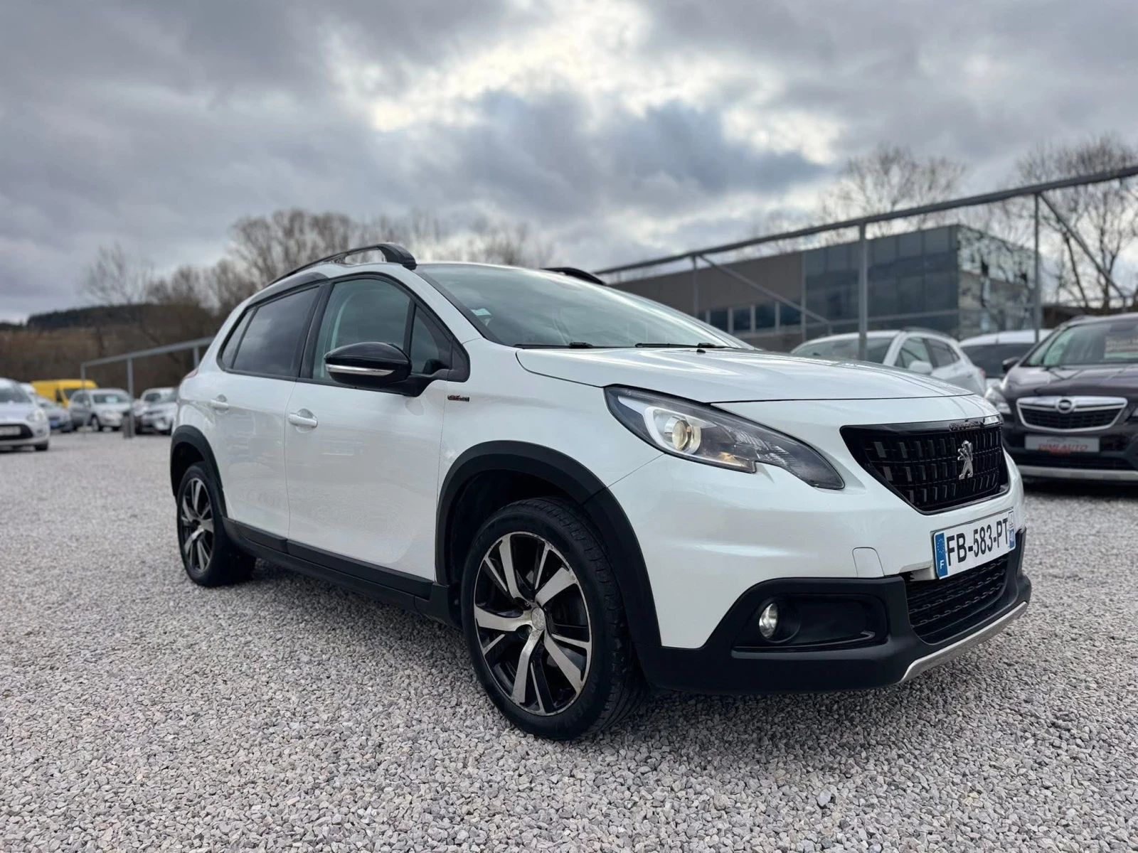 Peugeot 2008 1.2GT-Line avtomatik, Bi-Tone White/Black | Mobile.bg � ����������� 3