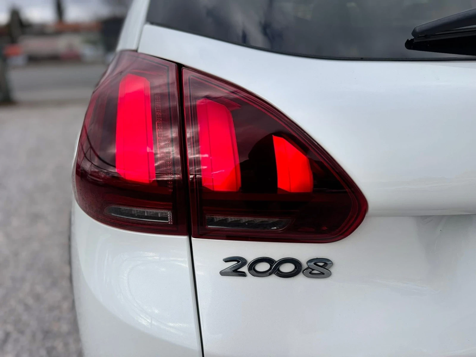 Peugeot 2008 1.2GT-Line avtomatik, Bi-Tone White/Black | Mobile.bg � ����������� 6