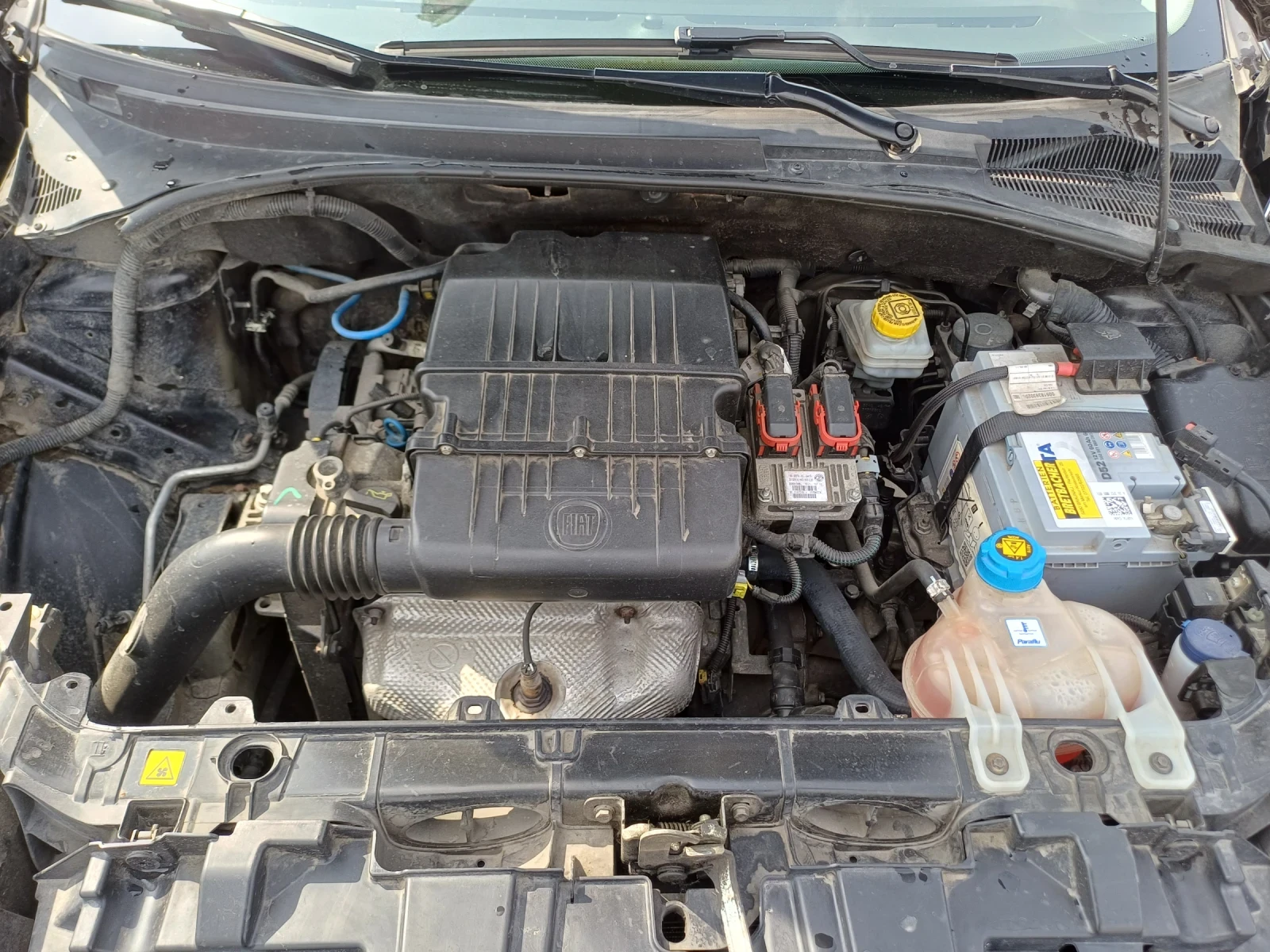 Fiat Punto GRANDE, снимка 14 - Автомобили и джипове - 54012986