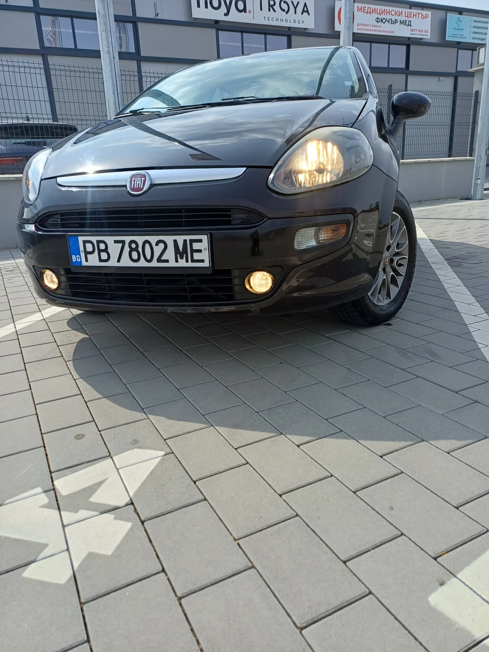 Fiat Punto GRANDE, снимка 3 - Автомобили и джипове - 54012986