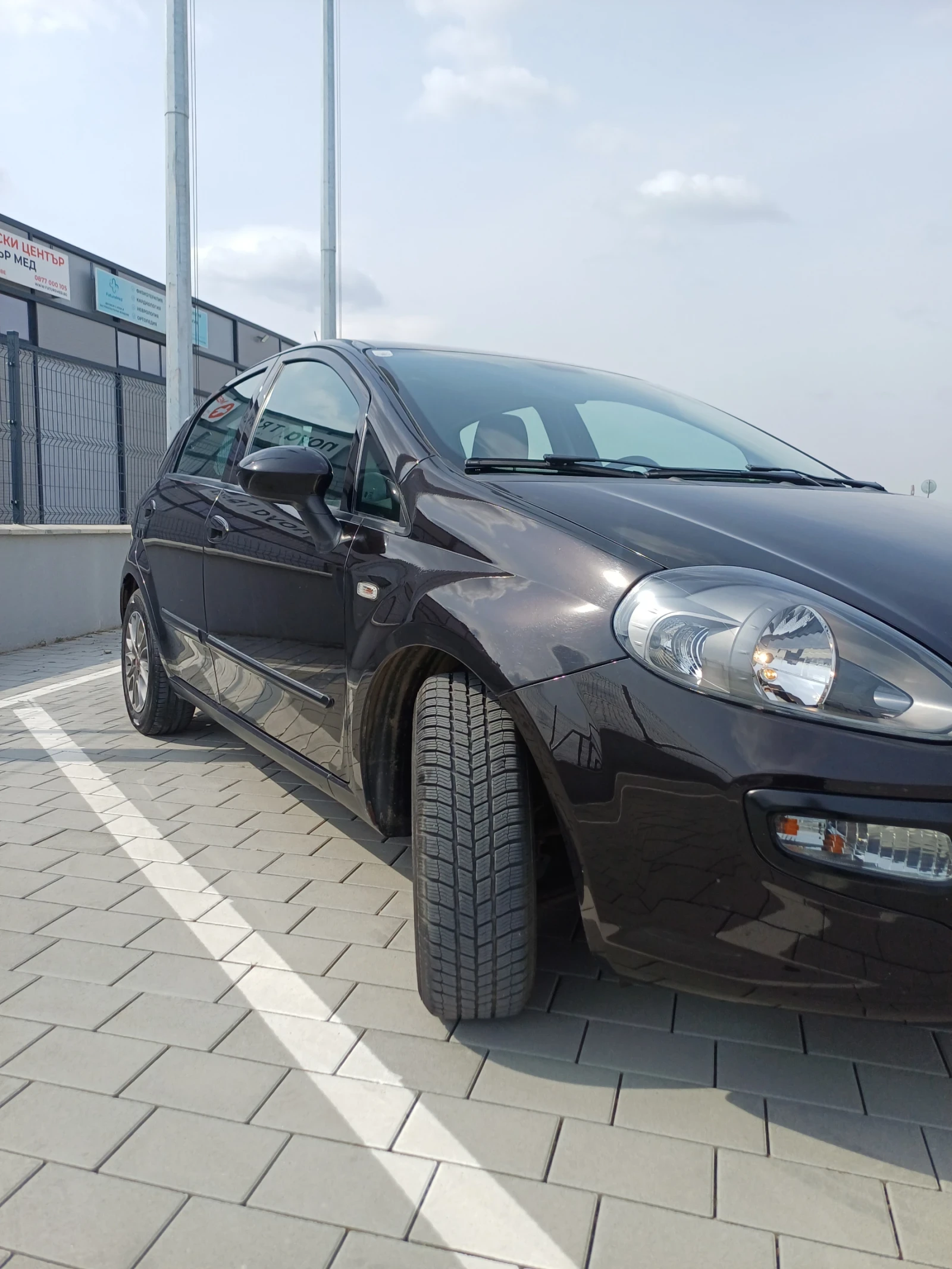 Fiat Punto GRANDE, снимка 2 - Автомобили и джипове - 54012986
