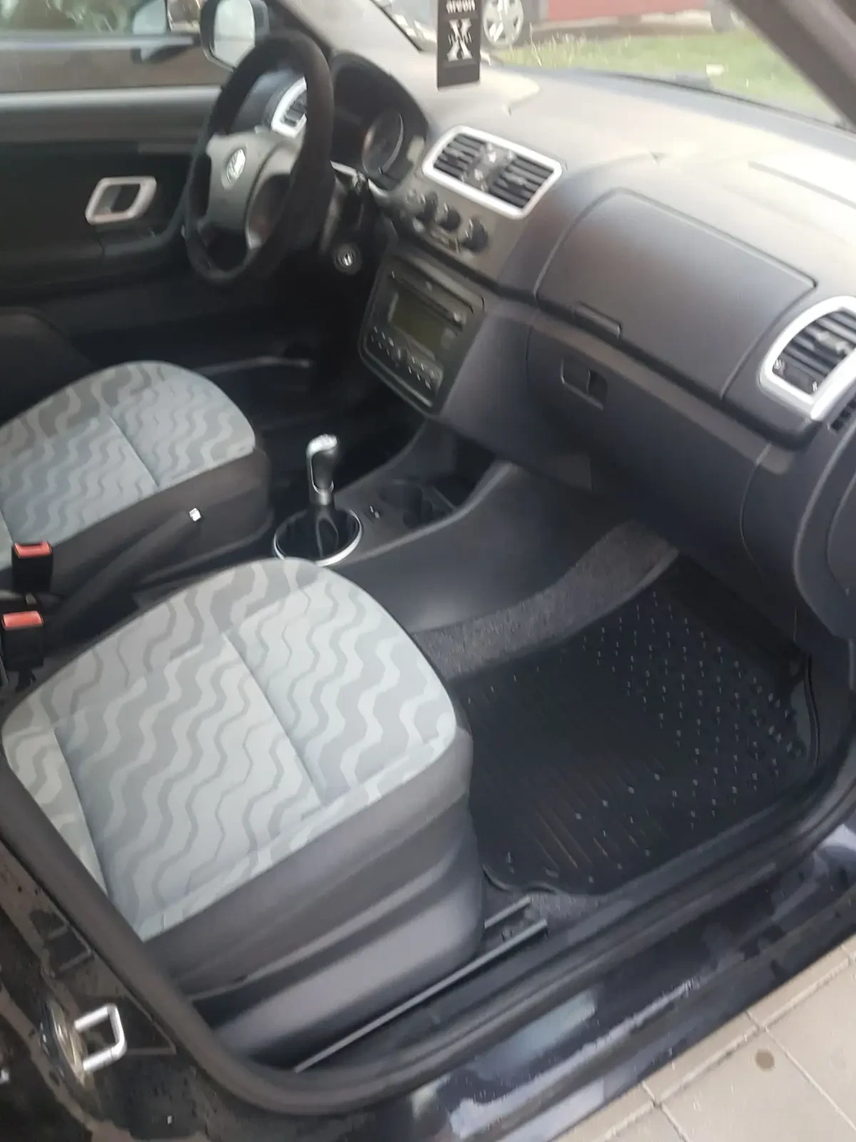 Skoda Fabia, снимка 6 - Автомобили и джипове - 54702802