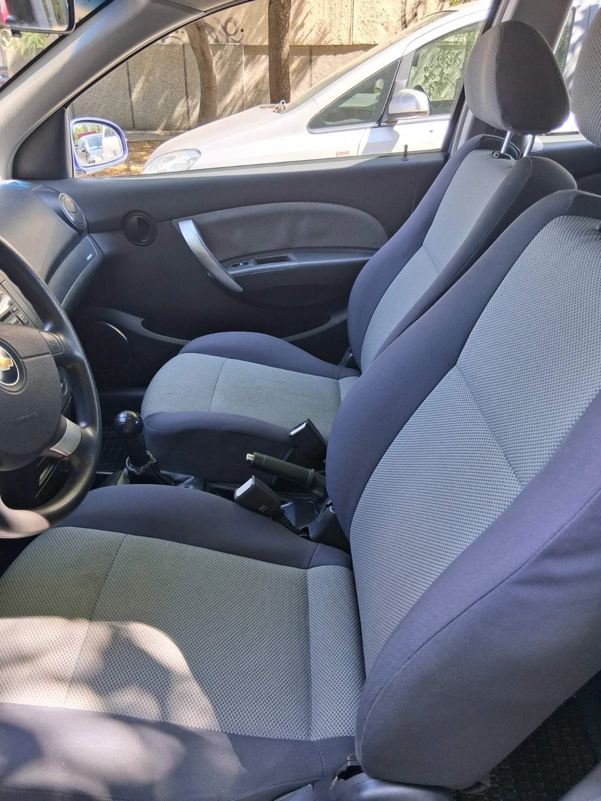 Chevrolet Aveo 1.4, снимка 6 - Автомобили и джипове - 54696567