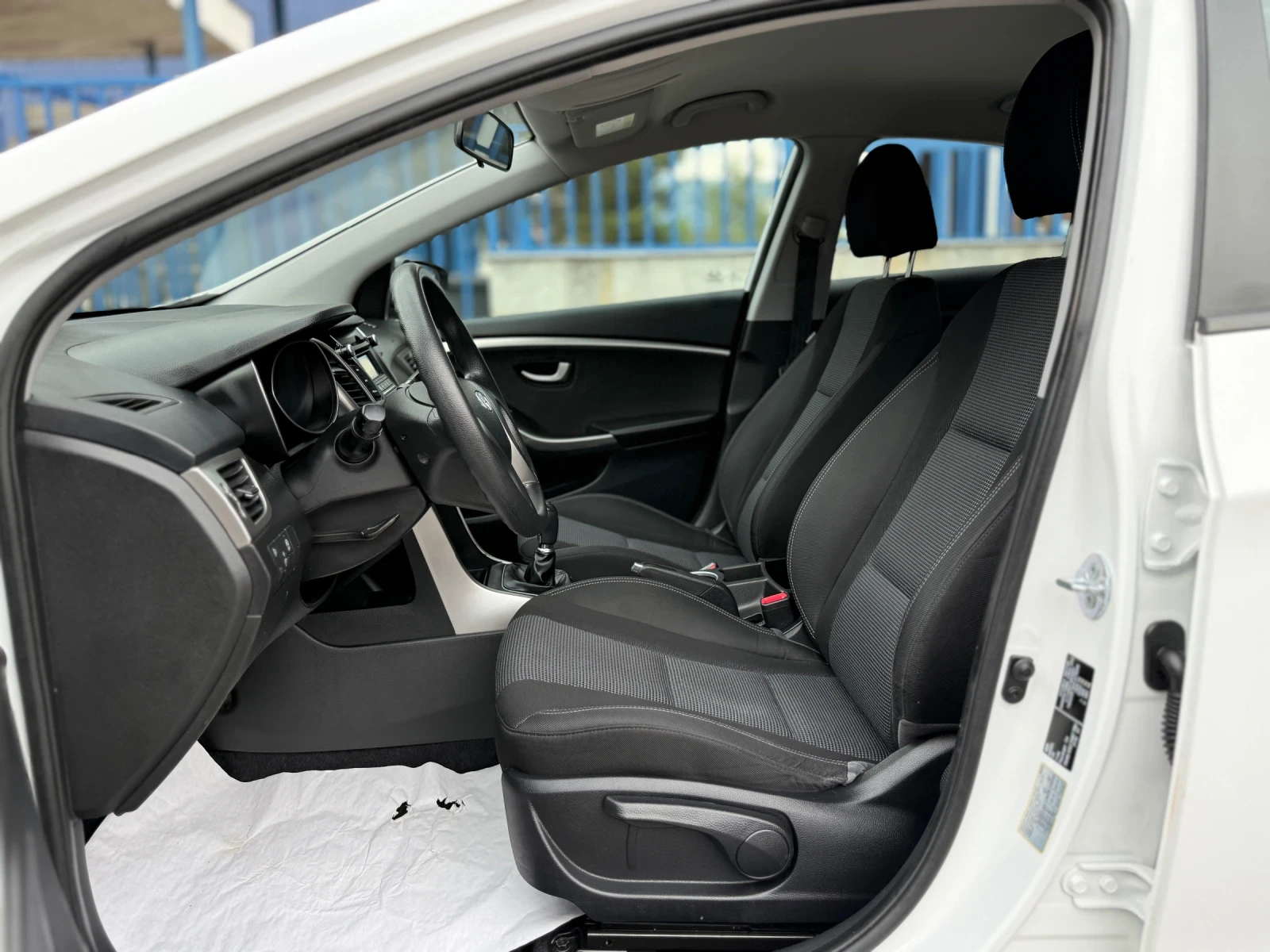 Hyundai I30 1.4i - 99К.С. ФЕЙСЛИФТ - 148Х.КМ. СЕРВИЗНА ИСТОРИЯ, снимка 7 - Автомобили и джипове - 54856166