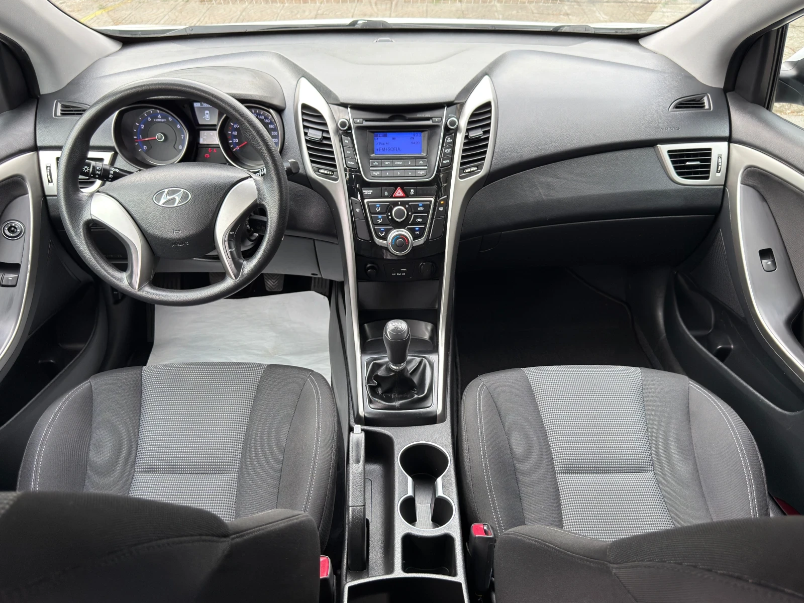 Hyundai I30 1.4i - 99К.С. ФЕЙСЛИФТ - 148Х.КМ. СЕРВИЗНА ИСТОРИЯ, снимка 11 - Автомобили и джипове - 54856166