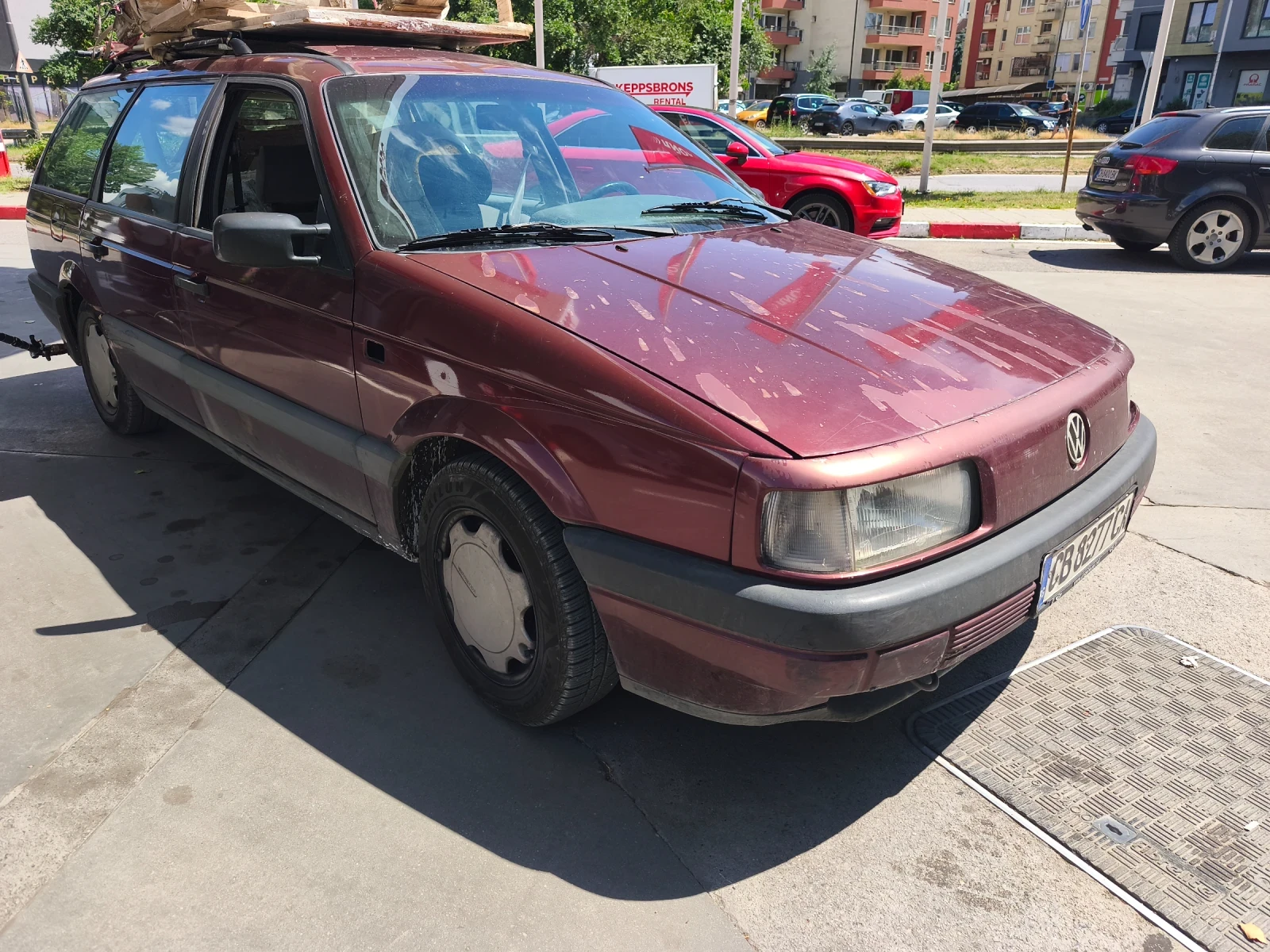 VW Passat 1800 агу, снимка 3 - Автомобили и джипове - 55356539