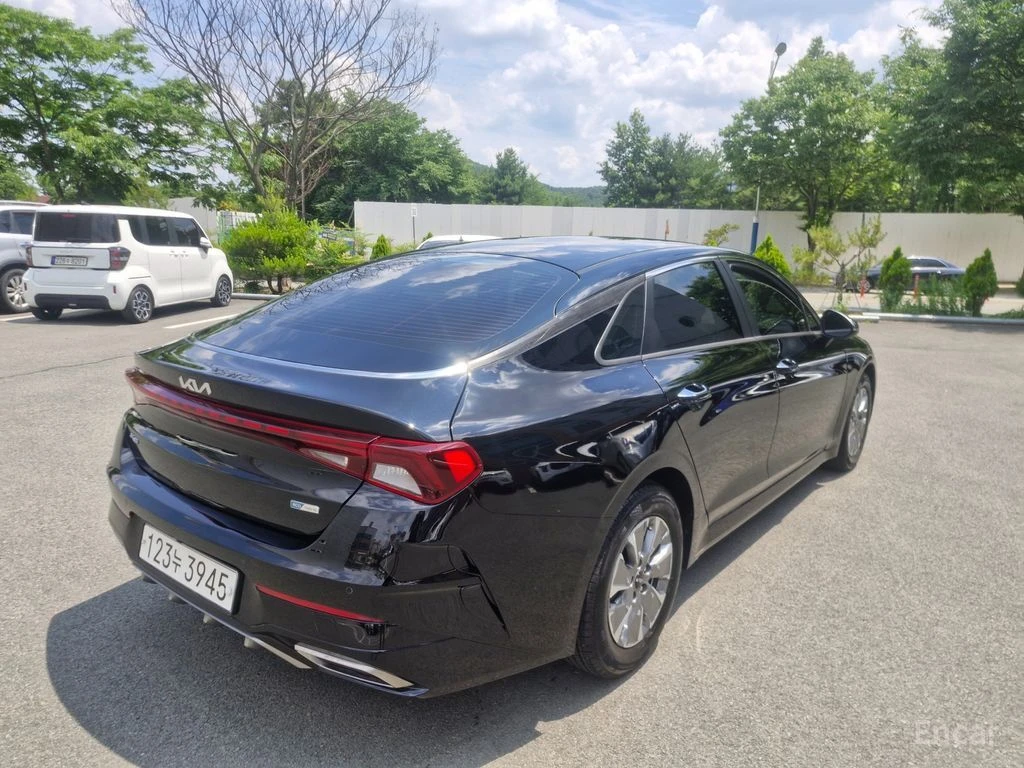 Kia K5 2.0 Hybrid Trendy* ПОДГРЕВ* КАМЕРА* КРАЙНА ЦЕНА* , снимка 4 - Автомобили и джипове - 55309650