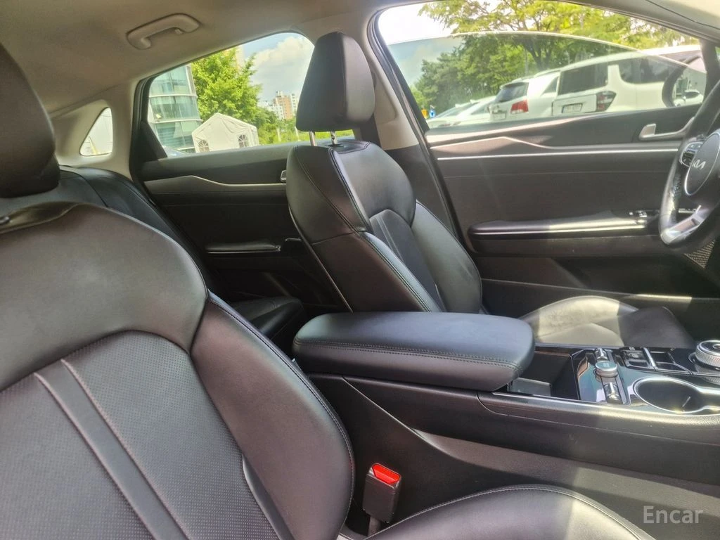 Kia K5 2.0 Hybrid Trendy* ПОДГРЕВ* КАМЕРА* КРАЙНА ЦЕНА* , снимка 14 - Автомобили и джипове - 55309650