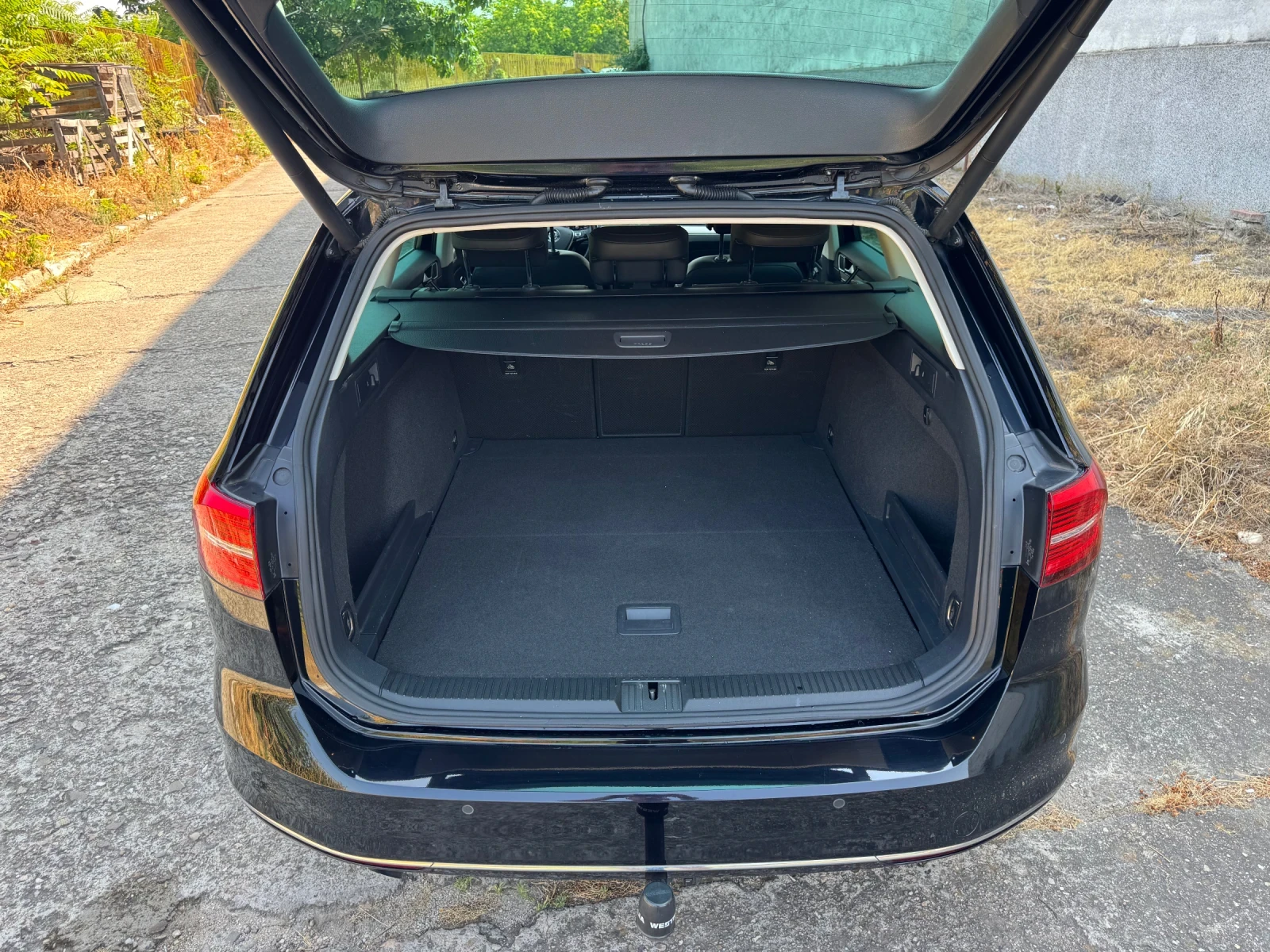 VW Passat 2.0TDI HIGHLINE VIRTUAL DYNAUDIO, снимка 13 - Автомобили и джипове - 55354417