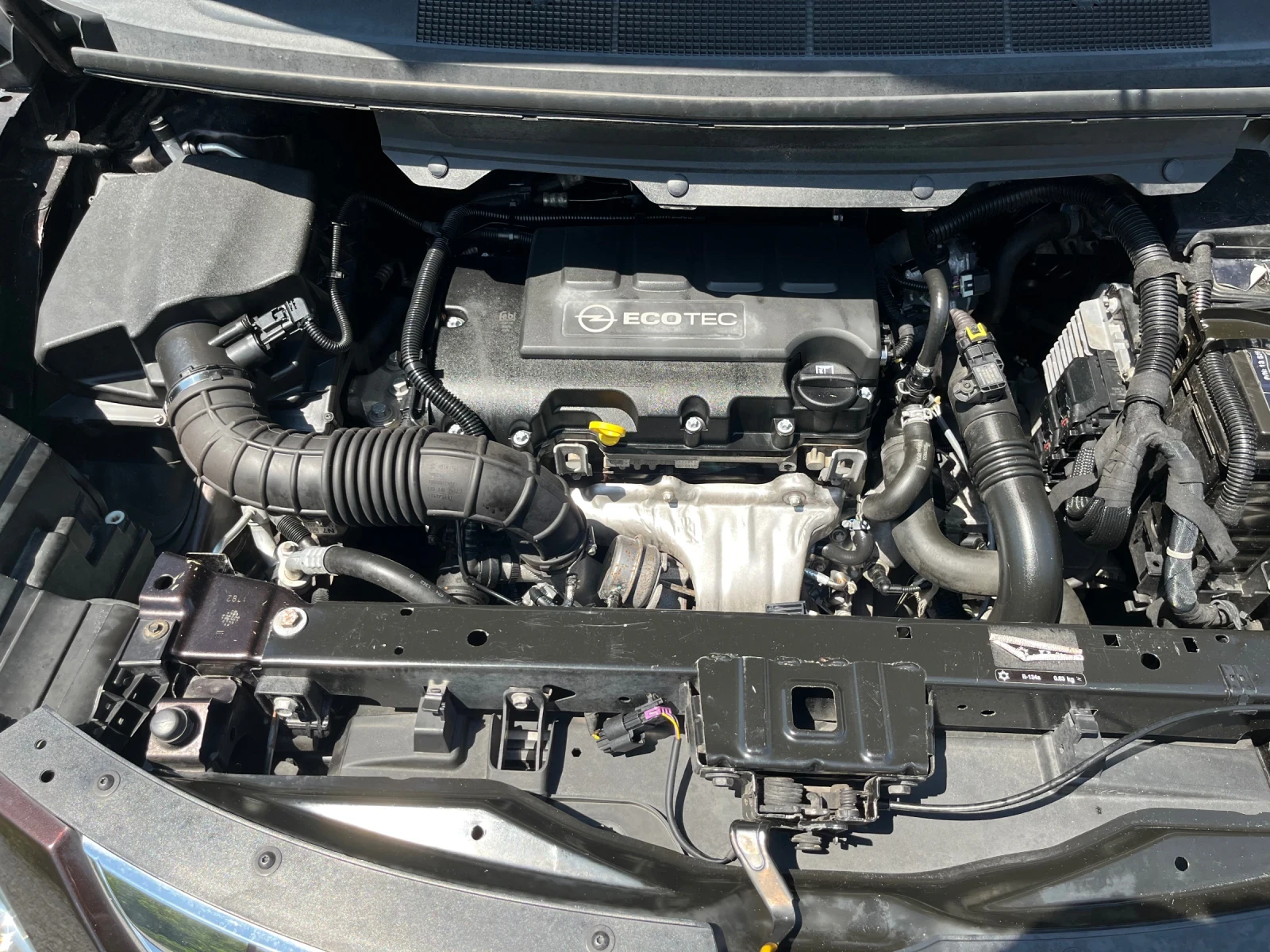 Opel Zafira 1.4 ECOTEC / 6+ 1, снимка 15 - Автомобили и джипове - 55415492
