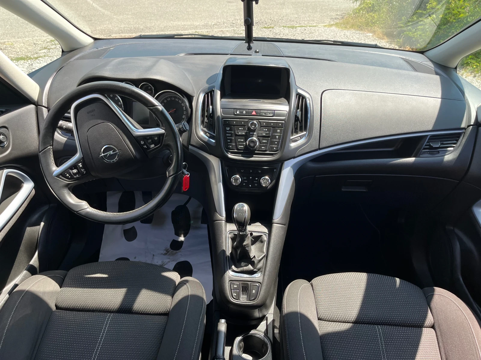 Opel Zafira 1.4 ECOTEC / 6+ 1, снимка 10 - Автомобили и джипове - 55415492