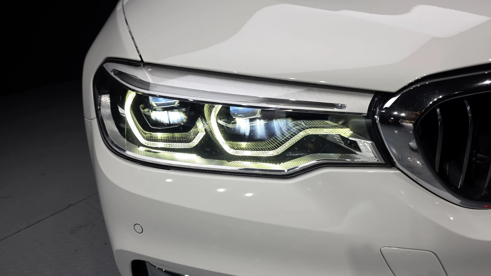 BMW 530 d Luxury Plus, снимка 5 - Автомобили и джипове - 55477690