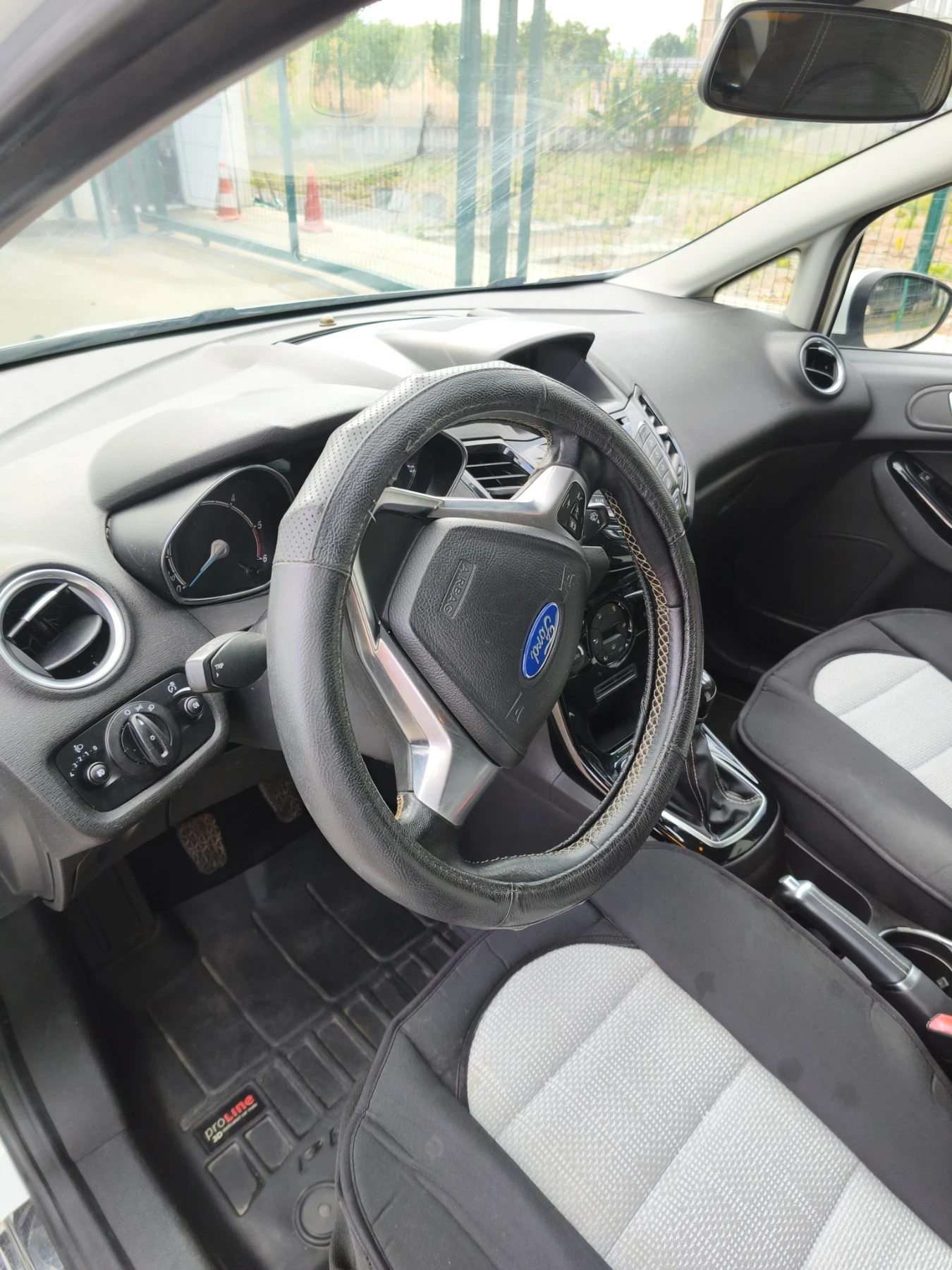 Ford Fiesta, снимка 10 - Автомобили и джипове - 55872812