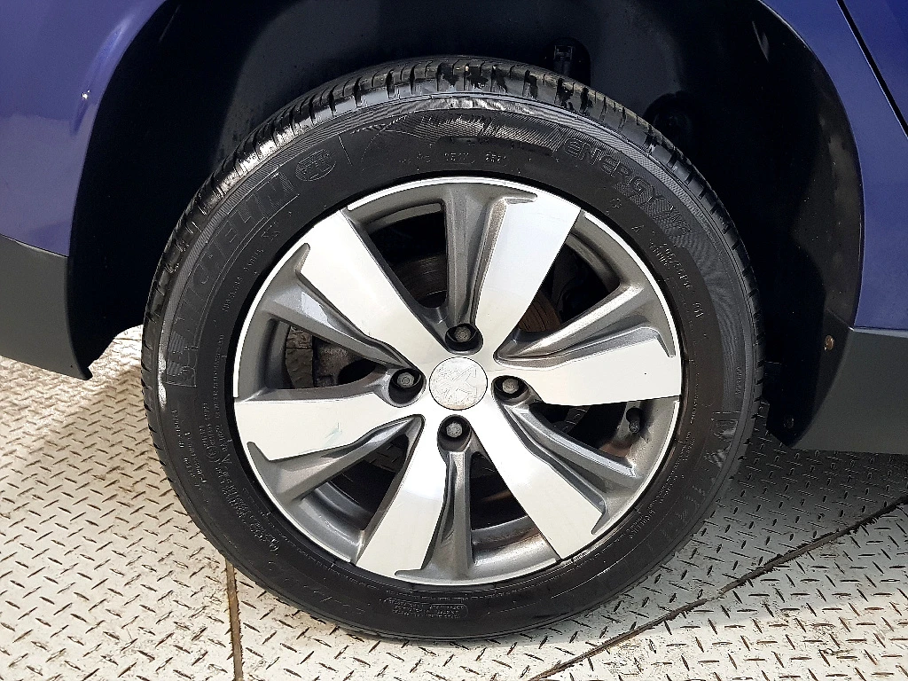 Peugeot 2008 1.6 BlueHDi* КРАЙНА ЦЕНА, снимка 5 - Автомобили и джипове - 55983865