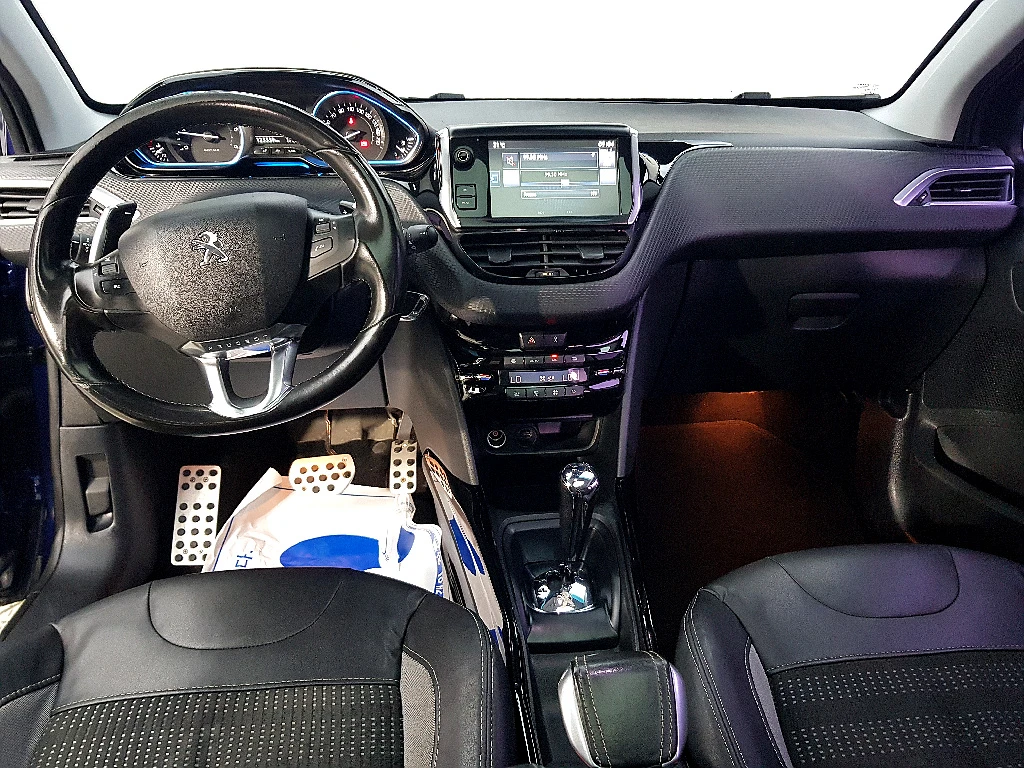 Peugeot 2008 1.6 BlueHDi* КРАЙНА ЦЕНА, снимка 7 - Автомобили и джипове - 55983865