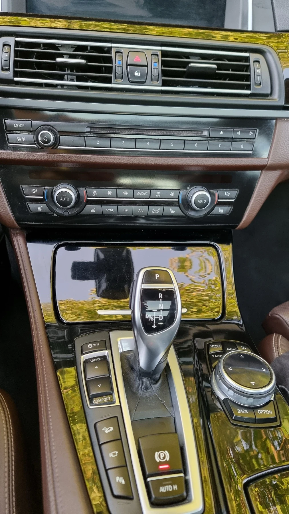 BMW 535 BMW 535d xDrive Touring, снимка 14 - Автомобили и джипове - 56123953