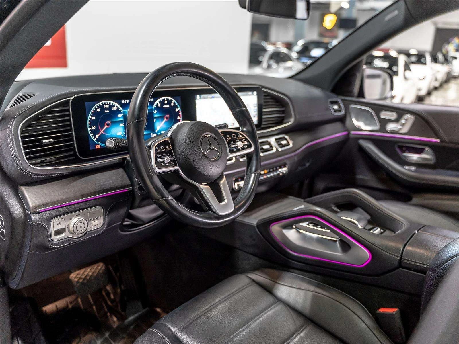 Mercedes-Benz GLE 450 4MATIC | AMG Night | Premium | Air Ride, снимка 5 - Автомобили и джипове - 56235213