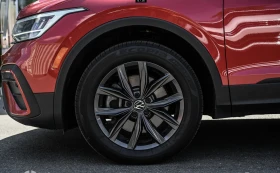 VW Tiguan PANO DIGITAL ПОДГРЕВ АВТОКРЕДИТ - 42200 лв. / 21576.52 € - 16928590 4