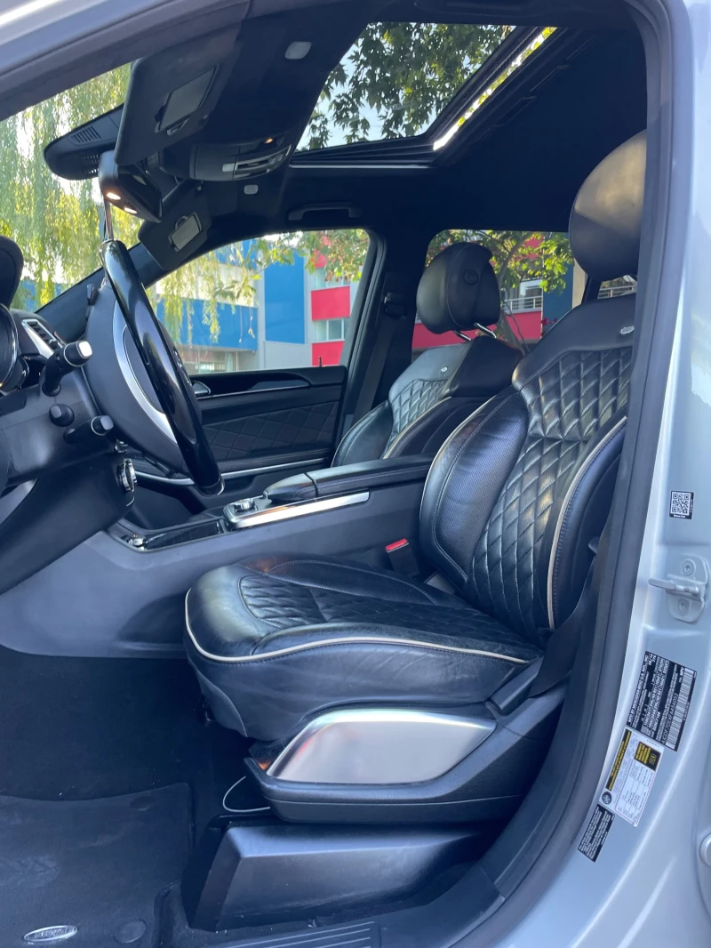 Mercedes-Benz GL 550 AMG/DESIGNO/FULL/360/DISTRONIC/7G+ , снимка 10 - Автомобили и джипове - 52668488