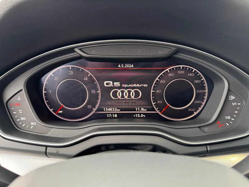 Audi Q5 40tdi Full Led!!! 190к.с Като нова!!!, снимка 15 - Автомобили и джипове - 51913079