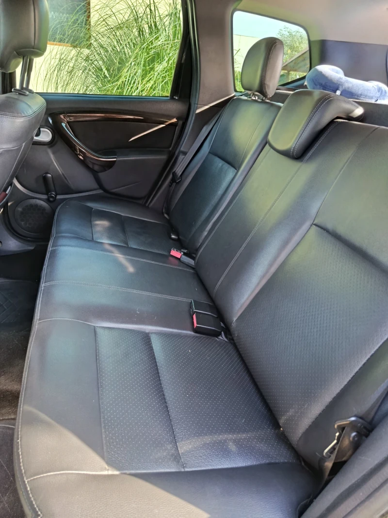 Dacia Duster 1, 6 16 v , газов инжекцион , снимка 8 - Автомобили и джипове - 52503197