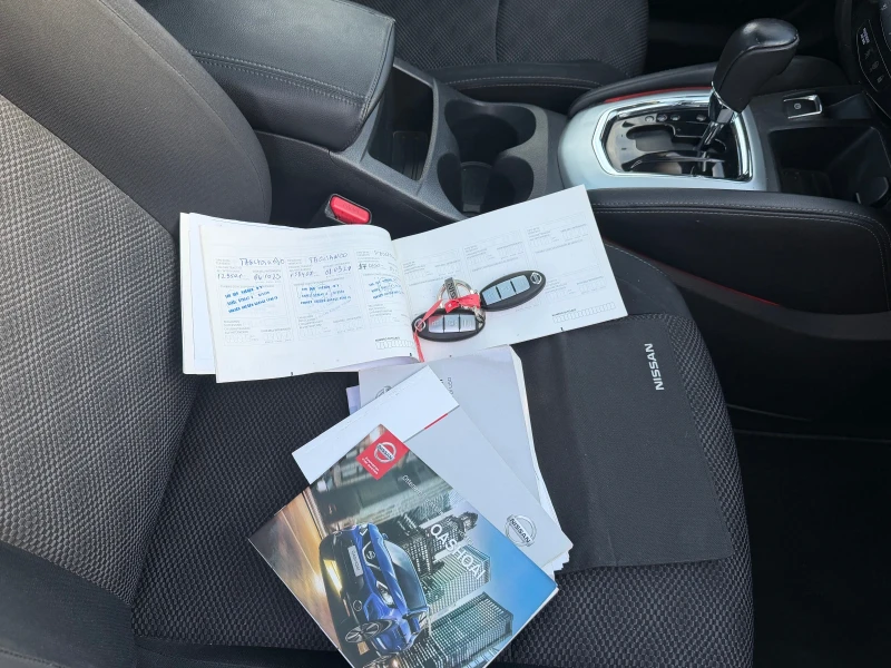 Nissan Qashqai 1, 6 d 360 automat tekna panorama, снимка 11 - Автомобили и джипове - 52538560