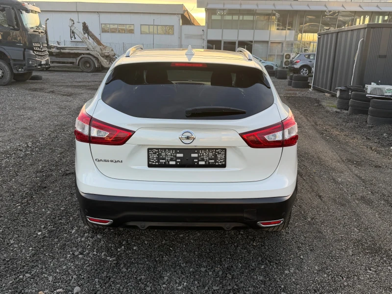 Nissan Qashqai 1, 6 d 360 automat tekna panorama, снимка 6 - Автомобили и джипове - 52538560
