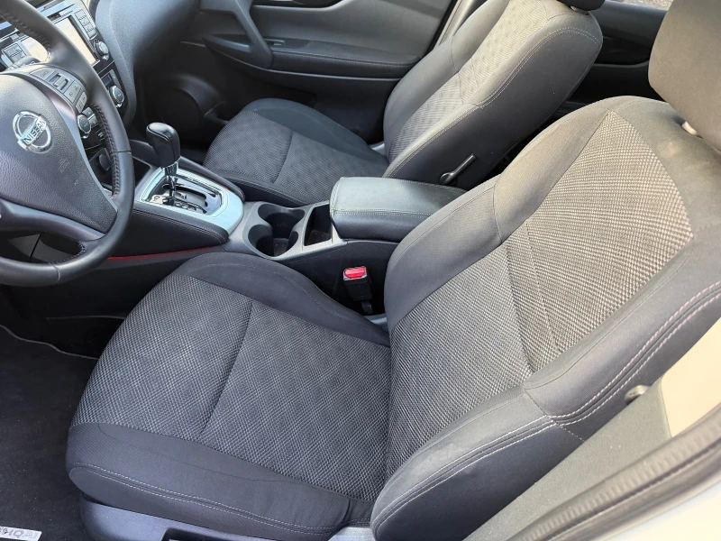 Nissan Qashqai 1, 6 d 360 automat tekna panorama, снимка 14 - Автомобили и джипове - 52538560