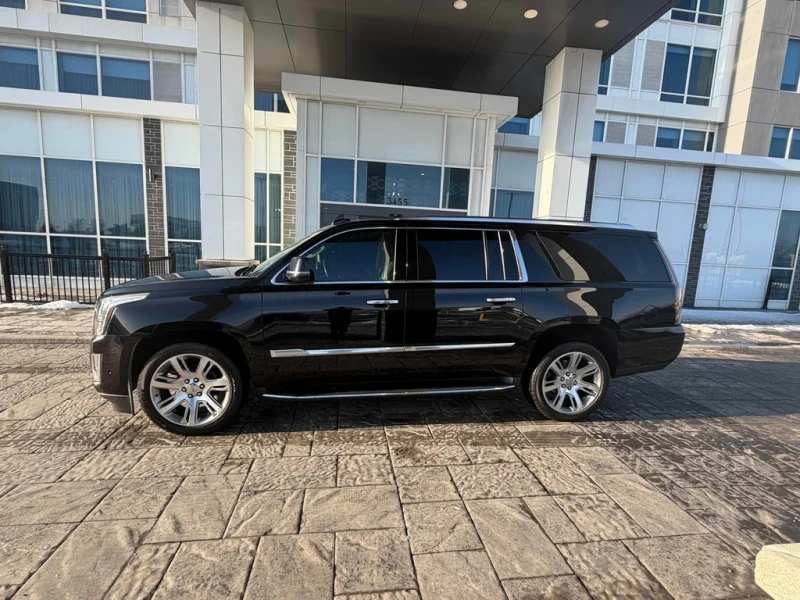 Cadillac Escalade * Luxury * CARFAX * БЕЗ ПЪРВОНАЧАЛНА ВНОСКА, снимка 2 - Автомобили и джипове - 53447883