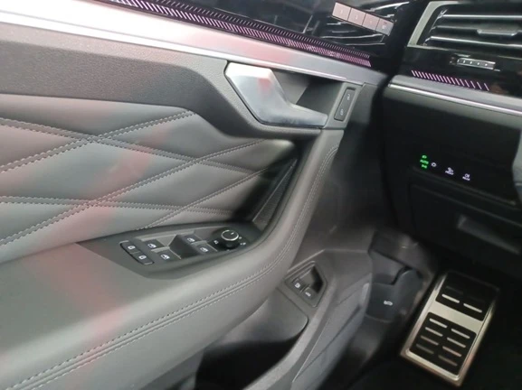 VW Touareg 3.0 TSIe 4Motion R-Line = NEW= Гаранция - изображение 6