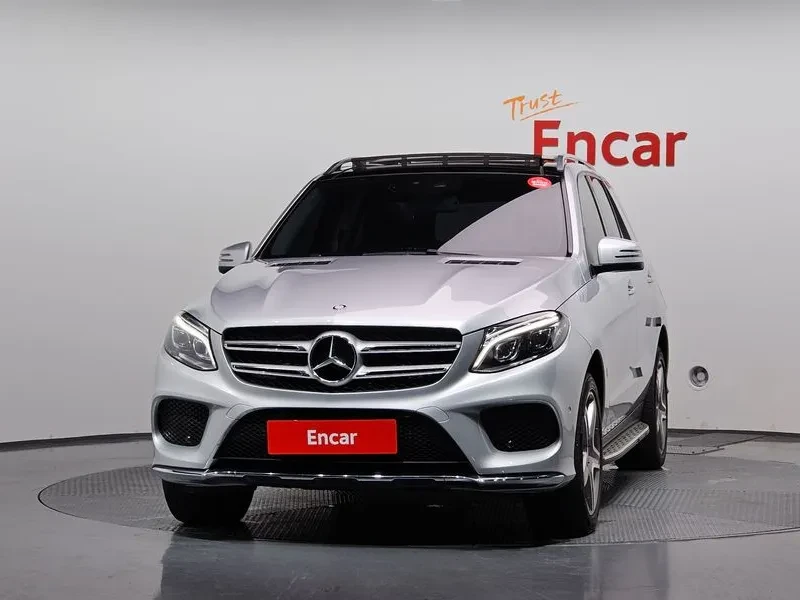 Mercedes-Benz GLE 350 D 4Matic, снимка 6 - Автомобили и джипове - 56097162