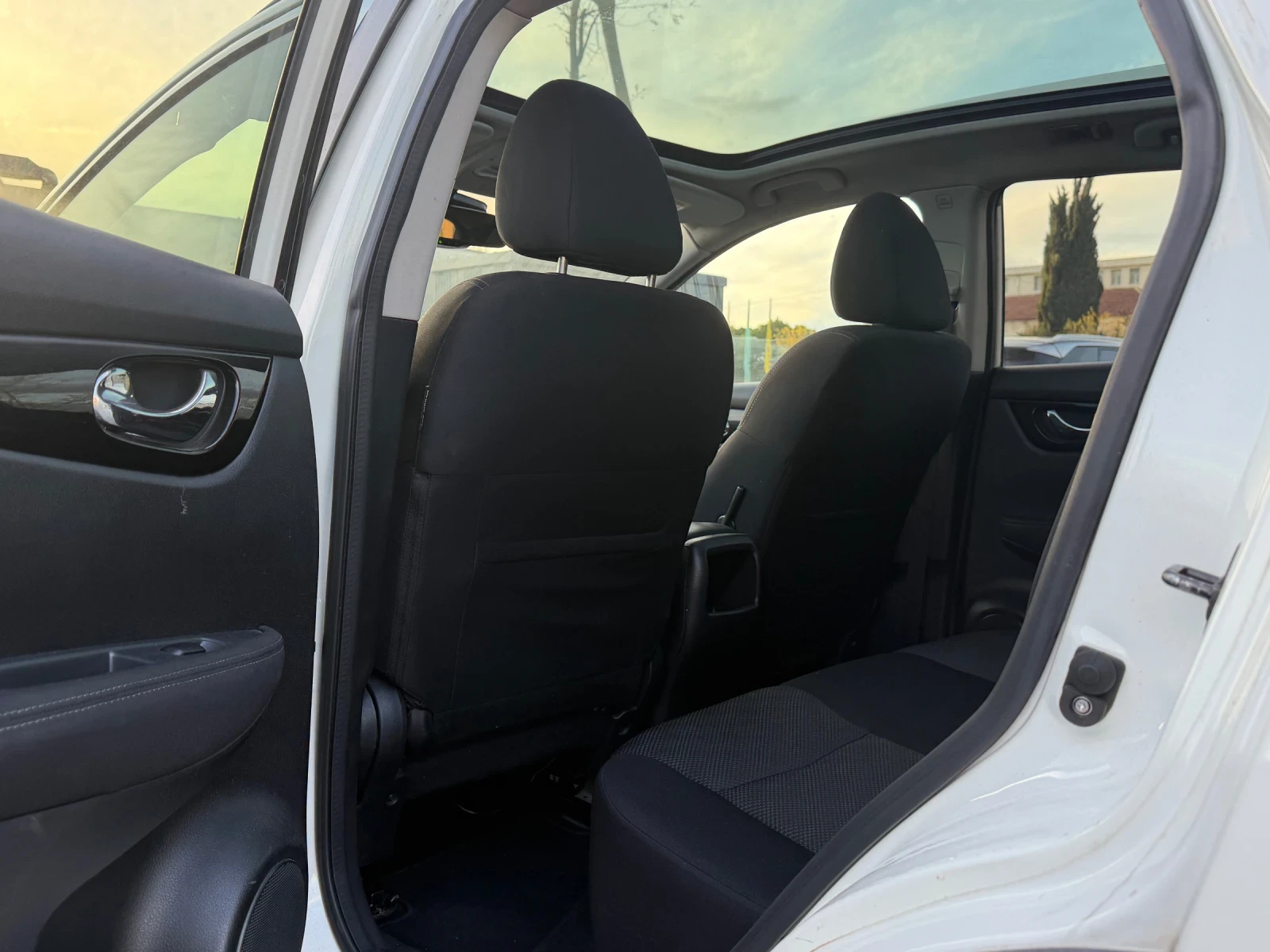 Nissan Qashqai 1, 6 d 360 automat tekna panorama - изображение 9