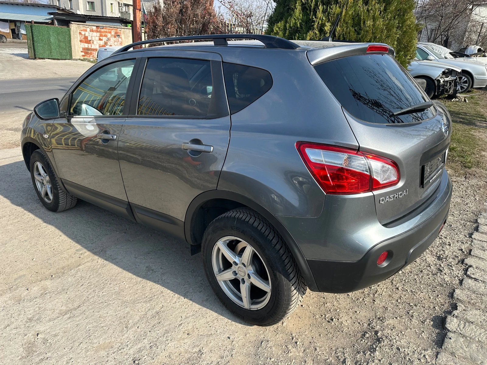 Nissan Qashqai 2.0 i автоматик 4х4, снимка 5 - Автомобили и джипове - 53877088