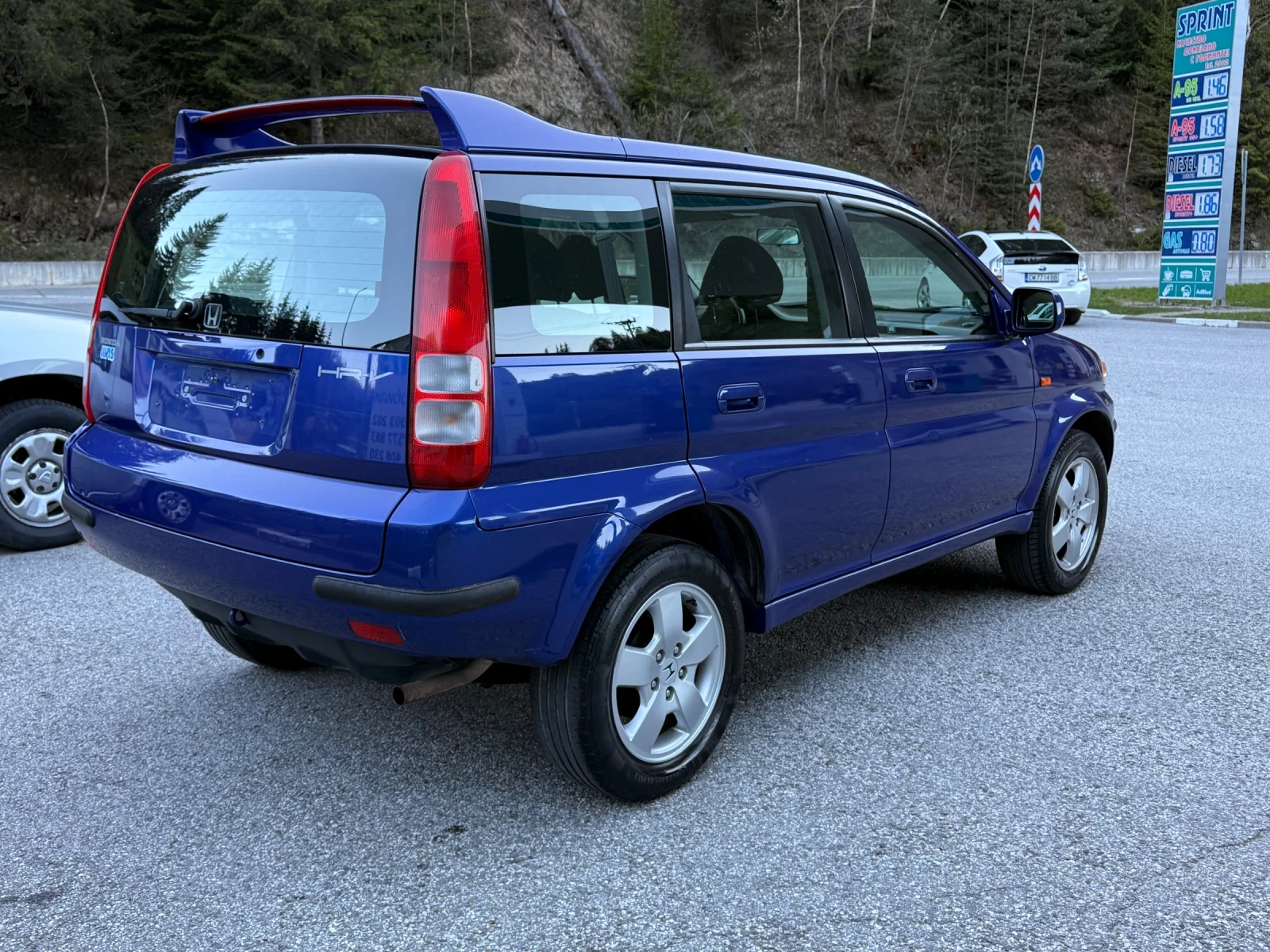Honda Hr-v 1.6VTEC* ГАЗ* 4х4* УНИКАТ* БЕЗ РЪЖДА* , снимка 3 - Автомобили и джипове - 54360365