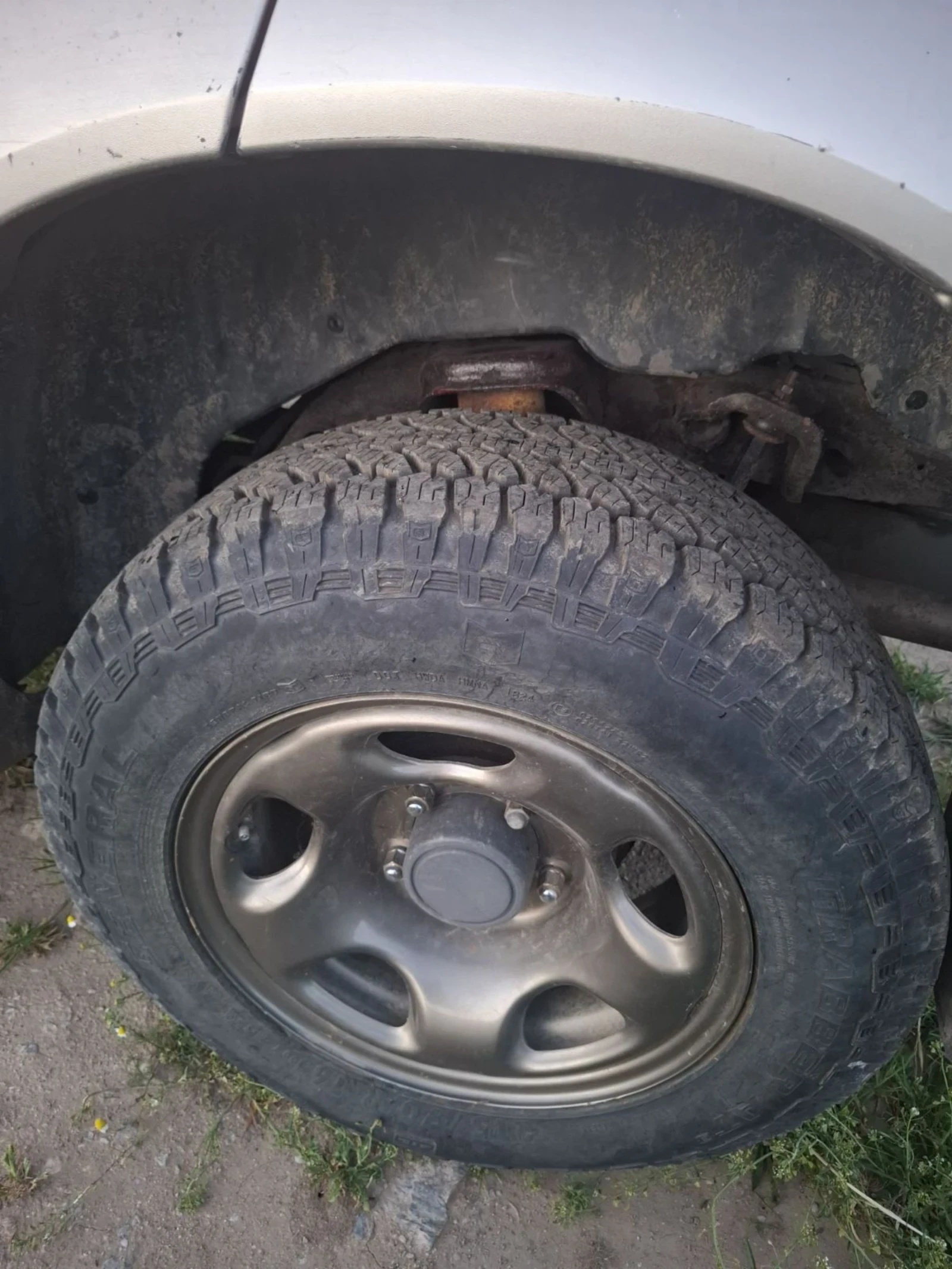 Suzuki Grand vitara, снимка 6 - Автомобили и джипове - 54550363