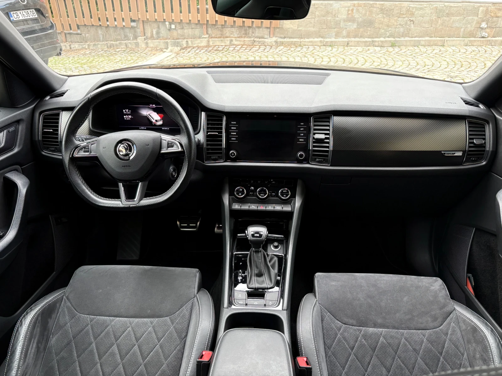 Skoda Kodiaq Sportline 1.5 TSI AST, снимка 10 - Автомобили и джипове - 54873080