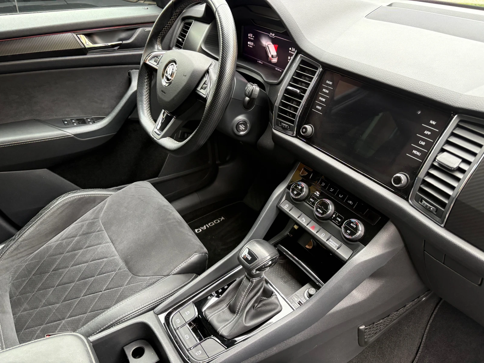 Skoda Kodiaq Sportline 1.5 TSI AST, снимка 12 - Автомобили и джипове - 54873080