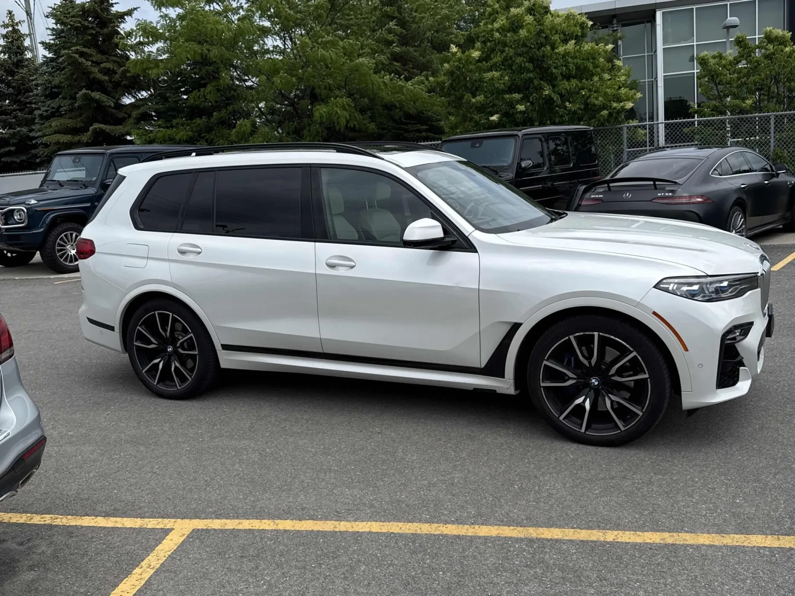 BMW X7 Bowers & Wilkins* M50i V8* 360 к.* М-ПАКЕТ* ШИТО Т, снимка 5 - Автомобили и джипове - 54946399