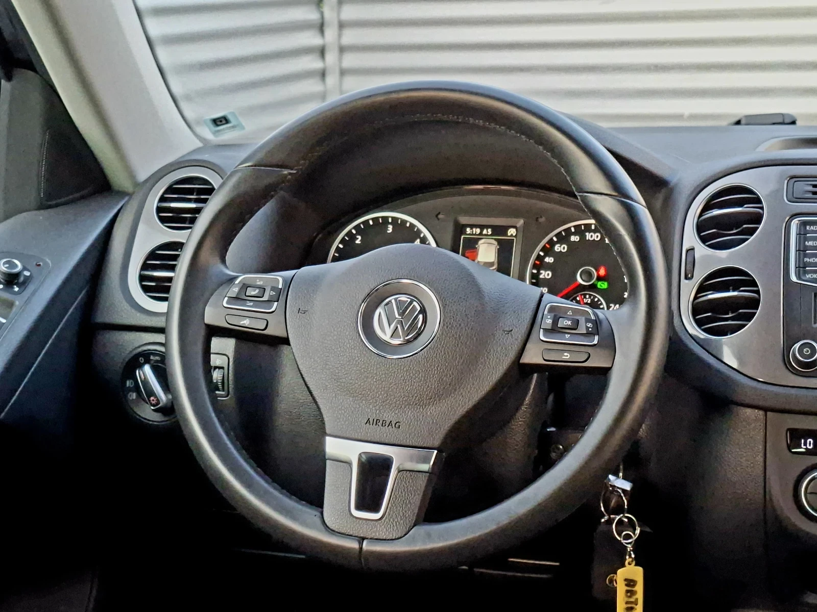 VW Tiguan 2.0TDI-4Motion-162000км.-АВТОМАТИК, снимка 8 - Автомобили и джипове - 55069703