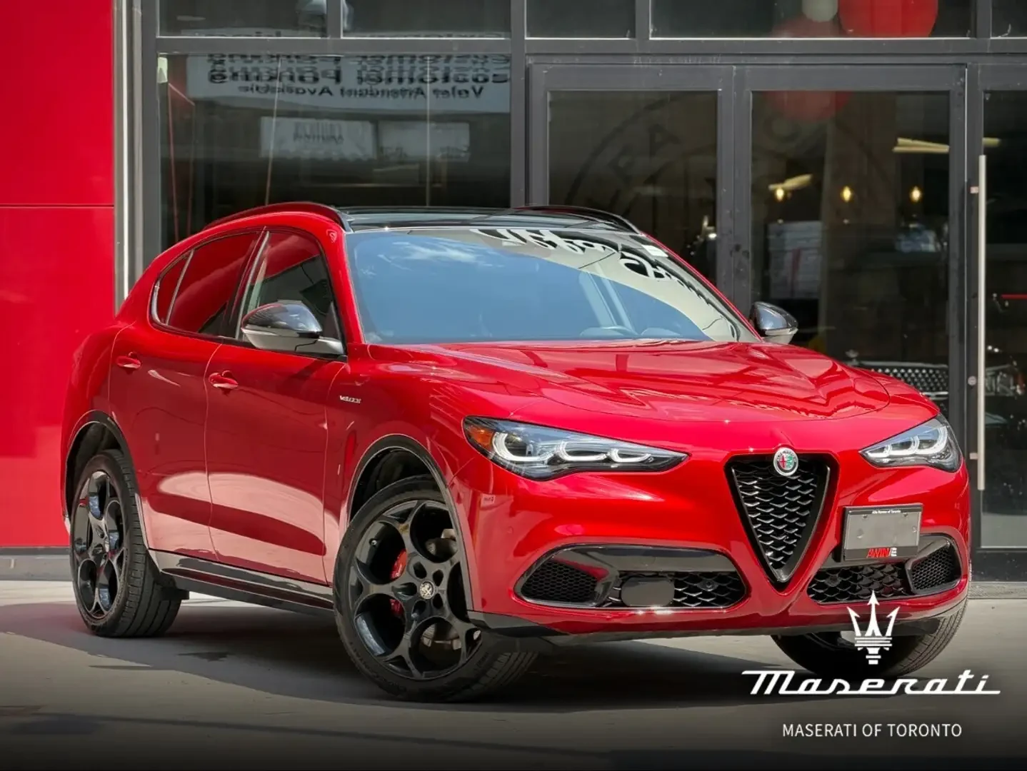 Alfa Romeo Stelvio Ex-Head Office Demo Clean Carfax Low Kms Veloce AW