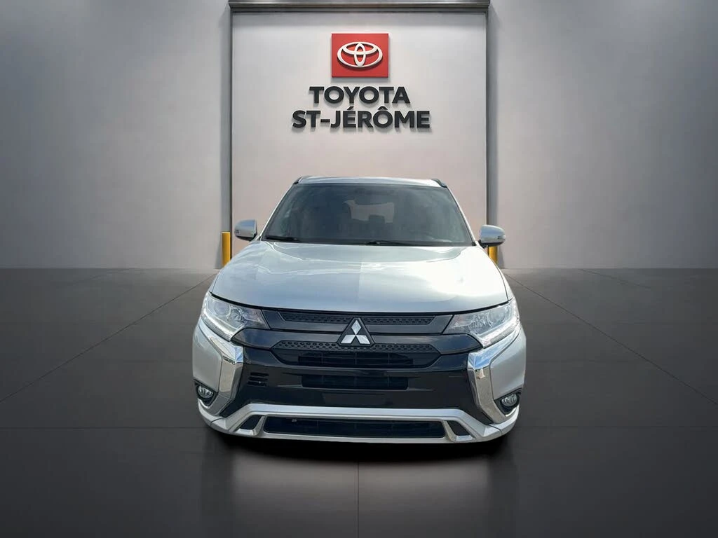 Mitsubishi Outlander 2.4* BLACK EDITION* ШИБИДАХ* КАМЕРА* КРАЙНА ЦЕНА